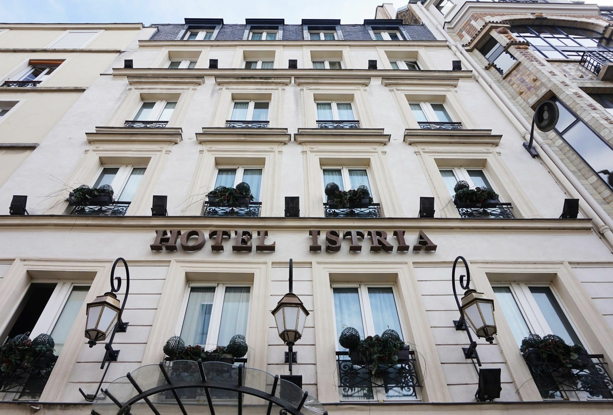 Hotel Istria By Magna Arbor Paris Bagian luar foto